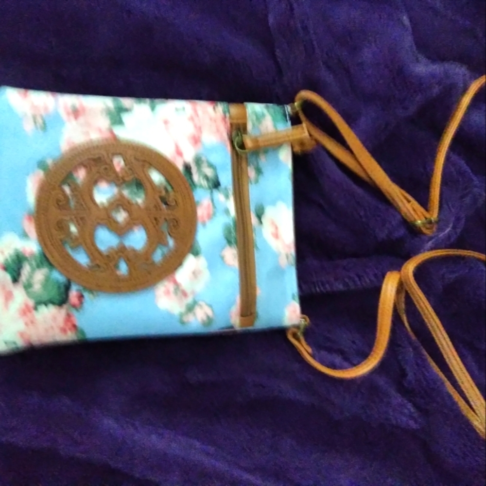 Faux leather 5×7 crossbows purse